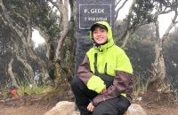 Ini Tips Mendaki Gunung Bagi Perempuan Berhijab, Wajib Tahu! - GenPI.co