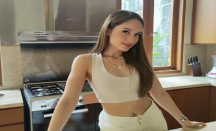 Cinta Laura Pintar Menjaga Kebugaran, Manfaat Buah Naga Kuning bagi Kesehatan Tubuh - GenPI.co