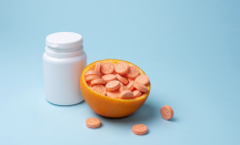 Kebanyakan Minum Vitamin C Bisa Menimbulkan 3 Bahaya Kesehatan - GenPI.co
