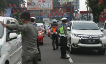 Pemerintah Memperpanjang PPKM di Luar Jawa-Bali Sampai 9 Mei 2022 - GenPI.co