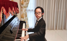 Clayton Happy Banget Juara 2 Open Piano Competition Hybrid 2022 - GenPI.co