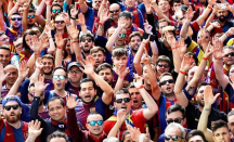 Ada Lionel Messi Saat Barcelona Perkenalkan Robert Lewandowski - GenPI.co