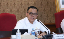 Menteri Azwar Anas Siapkan PP Pengangkatan Honorer Turunan UU ASN 2023 - GenPI.co