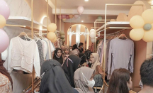 Buka Outlet Baru, Rifany Hijab Diserbu Pembeli - GenPI.co