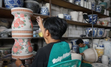 Berwisata Tradisional di Kota Bandung, Kamu Wajib Mampir ke Kampung Keramik - GenPI.co