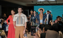 Naik Kelas! Pesona Kain Gorontalo Hiasi Panggung Indonesia Fashion Week 2023 - GenPI.co