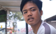 Bikin Meleyot! Usia 18 Tahun, Reza Jual Tahu Goreng, Omzet Jutaan Sehari - GenPI.co
