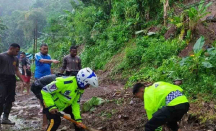 15 Rumah Rusak Akibat Banjir dan Longsor di Kepulauan Yapen Papua - GenPI.co