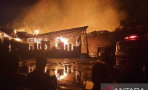 Tim Gabungan Masih Padamkan Kebakaran Pabrik Kertas Kudus Sabtu Pagi - GenPI.co