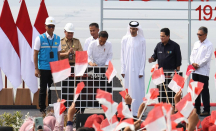 Jokowi Resmikan PLTS Terapung Cirata, PLN Sebut Transisi Energi Bukan Sekadar Wacana - GenPI.co