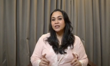Tips Zoya Amirin untuk Suami saat Eksplorasi Titik Kenikmatan Istri di Ranjang - GenPI.co