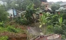 12 Rumah di Sekarwangi Sukabumi Rusak karena Tanah Longsor - GenPI.co