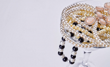 4 Perhiasan Mutiara yang Tak Bakal Ketinggalan Zaman, Wajib Dimiliki Setiap Wanita - GenPI.co