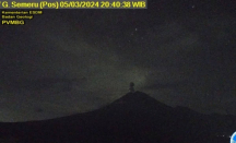 Gunung Semeru Erupsi, Lontarkan Abu Vulkanik Setinggi 800 Meter - GenPI.co