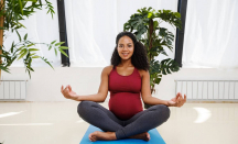 3 Pose Yoga yang Aman dan Menenangkan untuk Ibu Hamil - GenPI.co