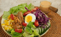 Resep Salad Ayam Hawaii, Menu Sehat yang Bikin Kamu Kenyang dan Hati Senang - GenPI.co