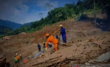 Cari Korban Banjir dan Tanah Longsor di Bandung, SAR Manfaatkan Pompa Air - GenPI.co