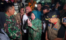 Mensos Risma Minta Warga Korban Banjir di Sumbar Diungsikan ke Lokasi yang Lebih Aman - GenPI.co