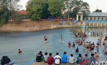 Viral Anak-Anak Surfing di Pintu Air Bendung Sungai Banjir Kanal Barat, Ini Pesan Mbak Ita - GenPI.co