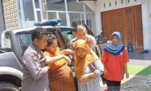 Heroik! Polisi Bantu Ibu Nyaris Melahirkan di Jalan di Parung Bogor - GenPI.co