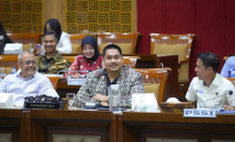 Menpora Sanjung DPR Seusai Naturalisasi Eliano Reijnders dan Mees Hilgers Disetujui - GenPI.co