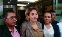 Tunjukkan USG Lolly, Razman Nasution Dipolisikan Nikita Mirzani - GenPI.co