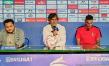 Dapat Tawaran Latih Tim Liga 1, Stefano Cugurra: Masih Nego - GenPI.co