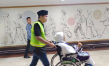 Modus Pakai Visa Kerja, 36 Calon Haji Ilegal Dicegat Polisi di Bandara Soetta - GenPI.co