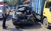 Innova Tabrak Truk di Tol Jomo, 3 Orang Meninggal - GenPI.co