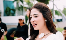 Keponakan Sebut Banyak yang Antre Dapatkan Dewi Perssik - GenPI.co