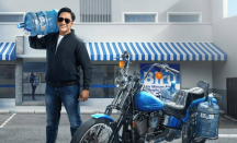 Gandeng Andre Taulany, Air Minum Biru Luncurkan Kampanye 'Biru Pilihan Juara' - GenPI.co