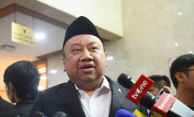 DPR RI Bakal Cecar Fadli Zon soal Penyangkalan Perkosaan Massal Tragedi Mei 1998 - GenPI.co
