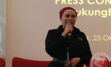 Kehilangan Penglihatan Mata Kanan, Dewi Yull: Setiap Manusia Dikasih Kekurangan - GenPI.co