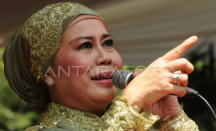 Ikhlas Mata Kanan Tidak Berfungsi, Dewi Yull Tetap Bersyukur - GenPI.co