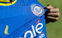 Arema FC Rilis Jersei Baru Dominan Warna Biru, Usung Era Emas 2006 - GenPI.co