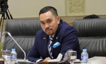 Langkah Ahmad Sahroni DPR Donasikan Gaji, Patut Ditunggu Konsistensinya - GenPI.co
