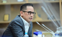 DPR RI Desak Pemerintah Cari Solusi Beban Utang Proyek Kereta Cepat Whoosh - GenPI.co