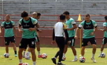 Persebaya Surabaya Tetap Bermain Menyerang saat Lawan Persib Bandung - GenPI.co
