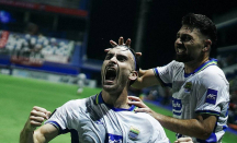 Akses Penerbangan Sulit & Jadwal Padat, Persib Minta Laga di Malut Diundur - GenPI.co