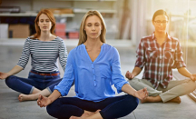 Meditasi Praktis bagi Pemula, Tetap Tenang dan Produktif di Tengah Kesibukan - GenPI.co