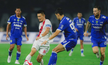 Dibungkam Persib Bandung, Pelatih Persis Solo Kecewa Berat - GenPI.co