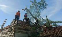 Angin Kencang Terjang 6 Kabupaten di Lampung, 144 Rumah Rusak - GenPI.co