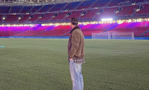 Lionel Messi Kunjungi Camp Nou Tanpa Izin Barcelona - GenPI.co