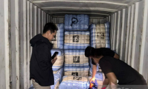 207 Praktik Pakaian Bekas Impor Ilegal Terbongkar, Ungkap Jaringan Besar Pasar Senen - GenPI.co
