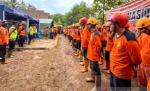 Tim SAR Temukan Titik Baru, Pencarian Korban Longsor Cilacap Diperluas - GenPI.co