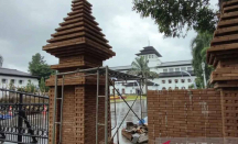 DPRD Jawa Barat Kritik Proyek Gapura Gedung Sate, Disebut Salah Kaprah - GenPI.co
