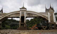 16 Jalur Provinsi di Sumbar Rusak Berat, Jalan Amblas hingga Longsor - GenPI.co