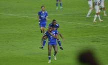 Bojan Hodak Puas Performa Persib Bandung, Penampilan Ramon Tanque Disorot - GenPI.co