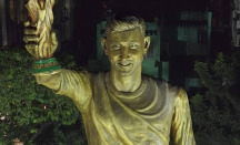 Resmikan Patung 21 Meter di India, Messi Tersenyum Canggung - GenPI.co