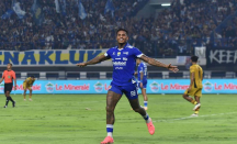 Bojak Hodak Puas, 3 Striker Persib Bandung Haus Gol! - GenPI.co